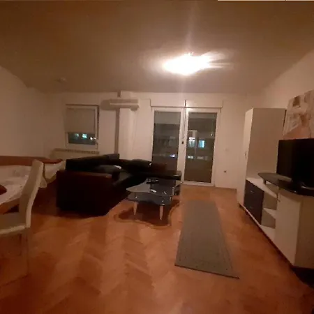 Queen Milica Apartamento *