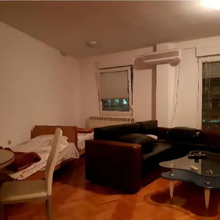 Queen Milica Apartamento