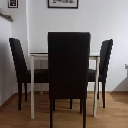 Queen Milica Apartment *